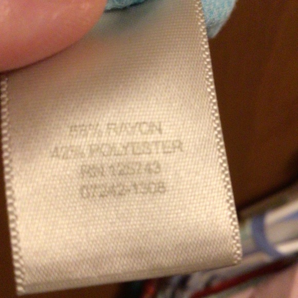 Light Blue Short Sleeve Button Down Top with Hidden Buttons - Picture 4 of 5